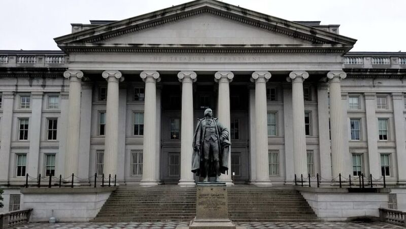 File:U.S. Treasury Building and Albert Gallatin Statue-900x508.jpg